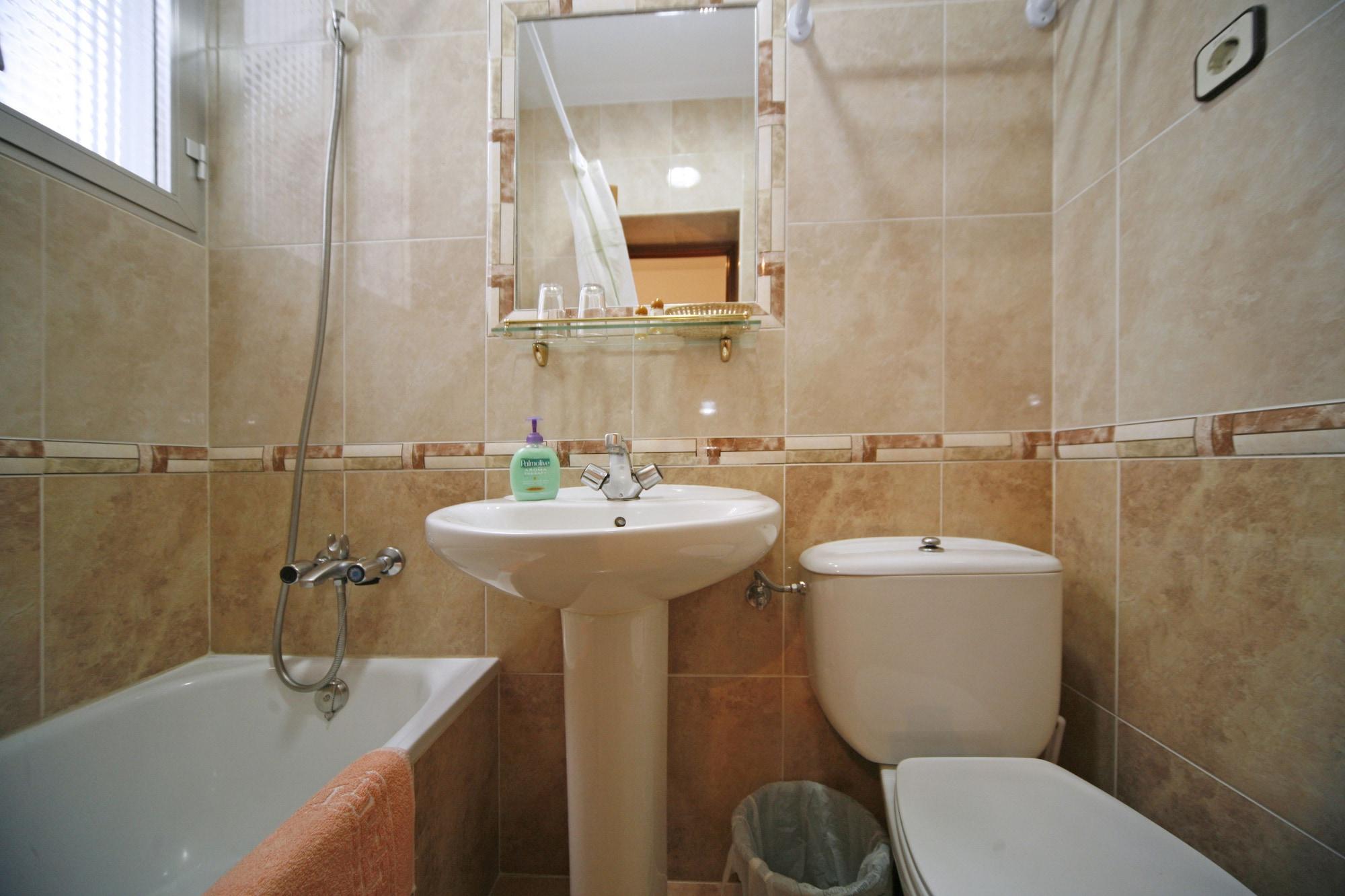 Hostal San Antonio Μαδρίτη Εξωτερικό φωτογραφία