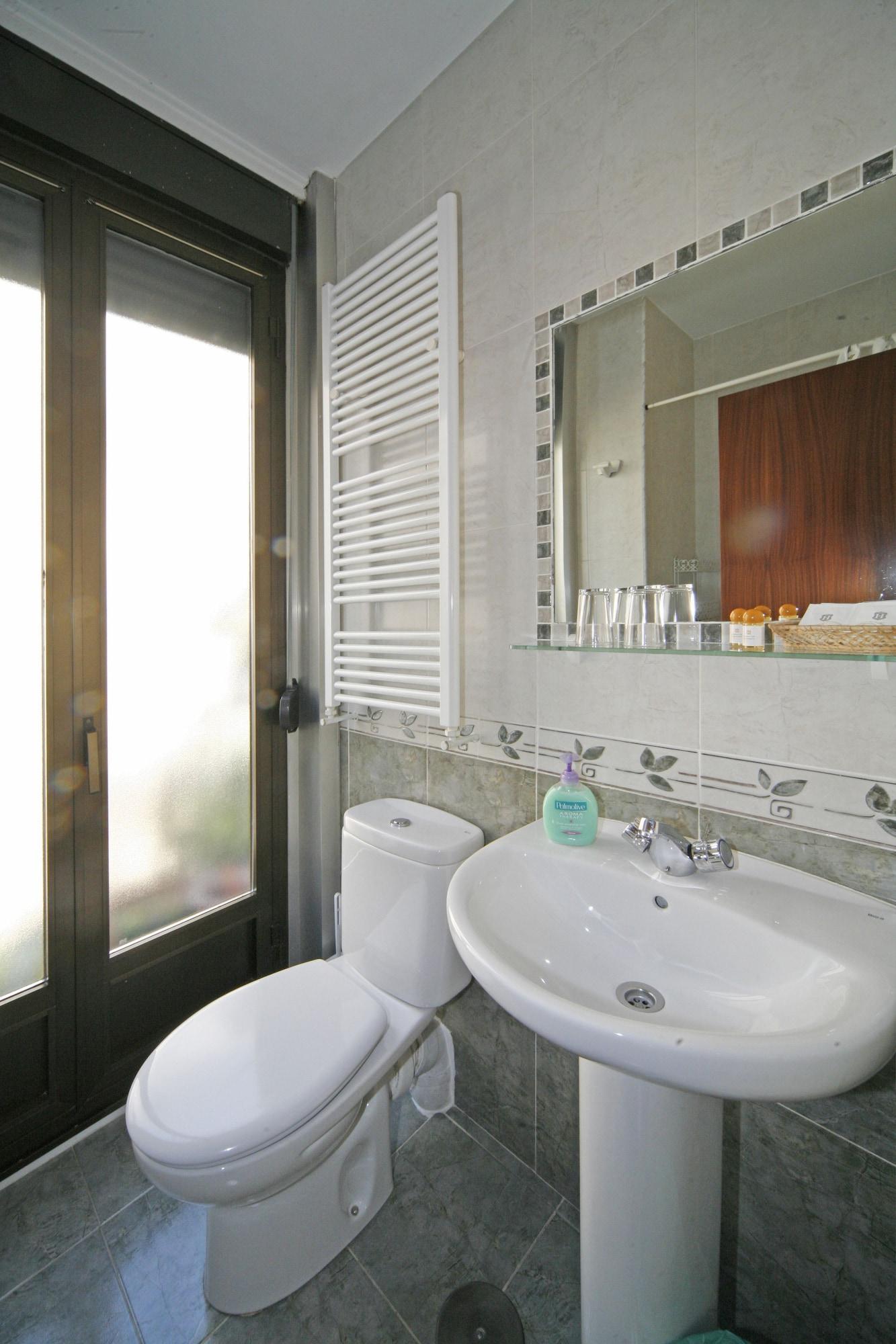 Hostal San Antonio Μαδρίτη Εξωτερικό φωτογραφία