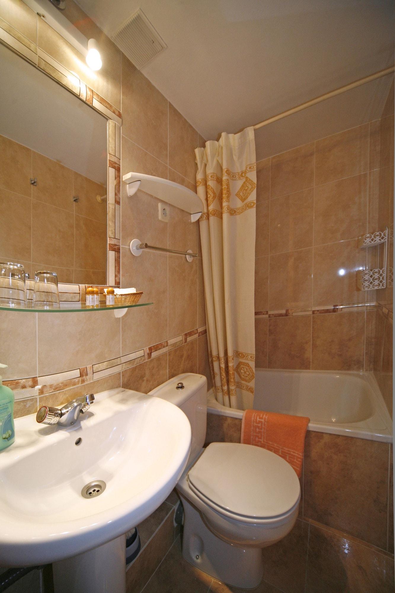 Hostal San Antonio Μαδρίτη Εξωτερικό φωτογραφία