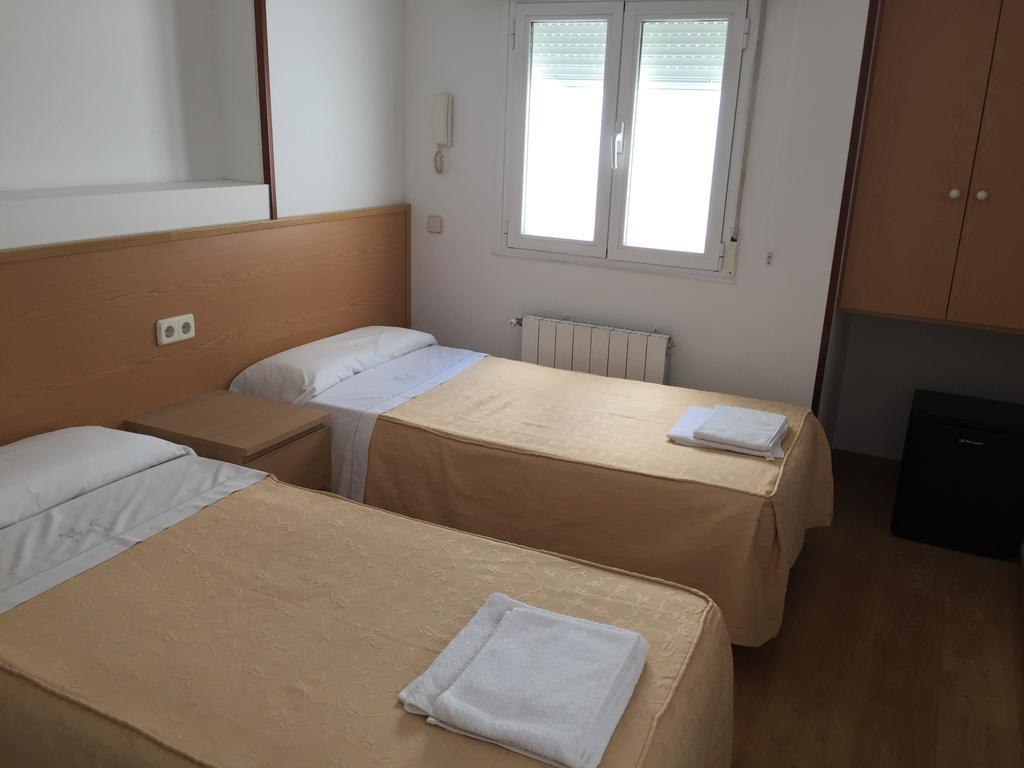 Hostal San Antonio Μαδρίτη Εξωτερικό φωτογραφία