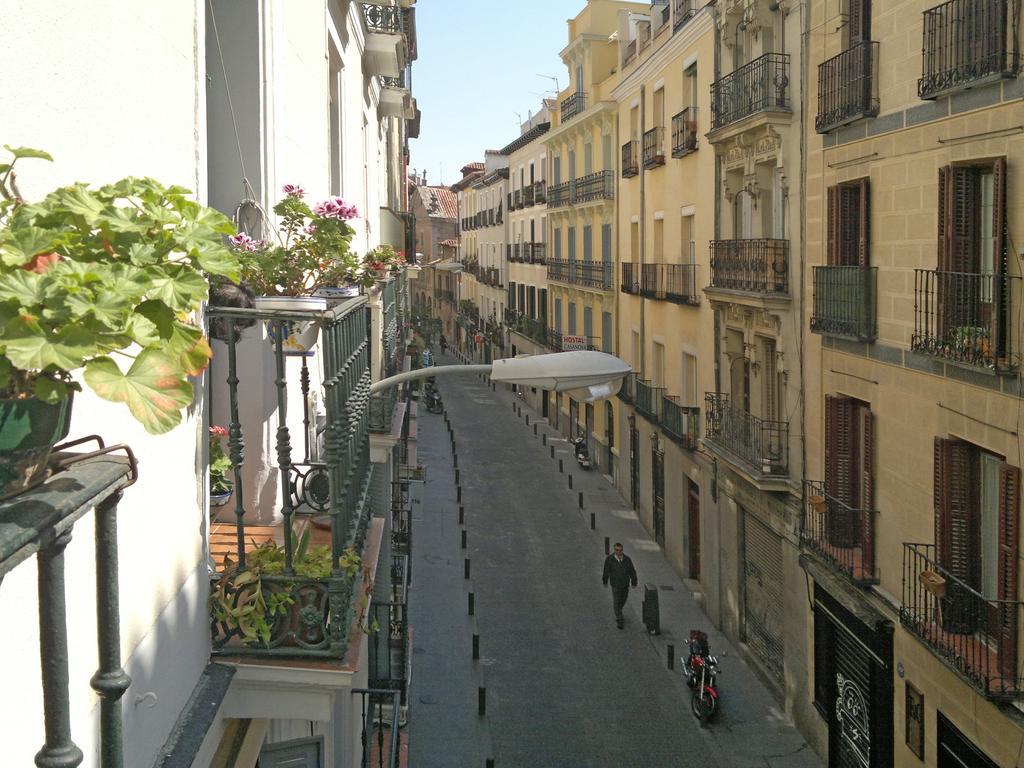 Hostal San Antonio Μαδρίτη Εξωτερικό φωτογραφία